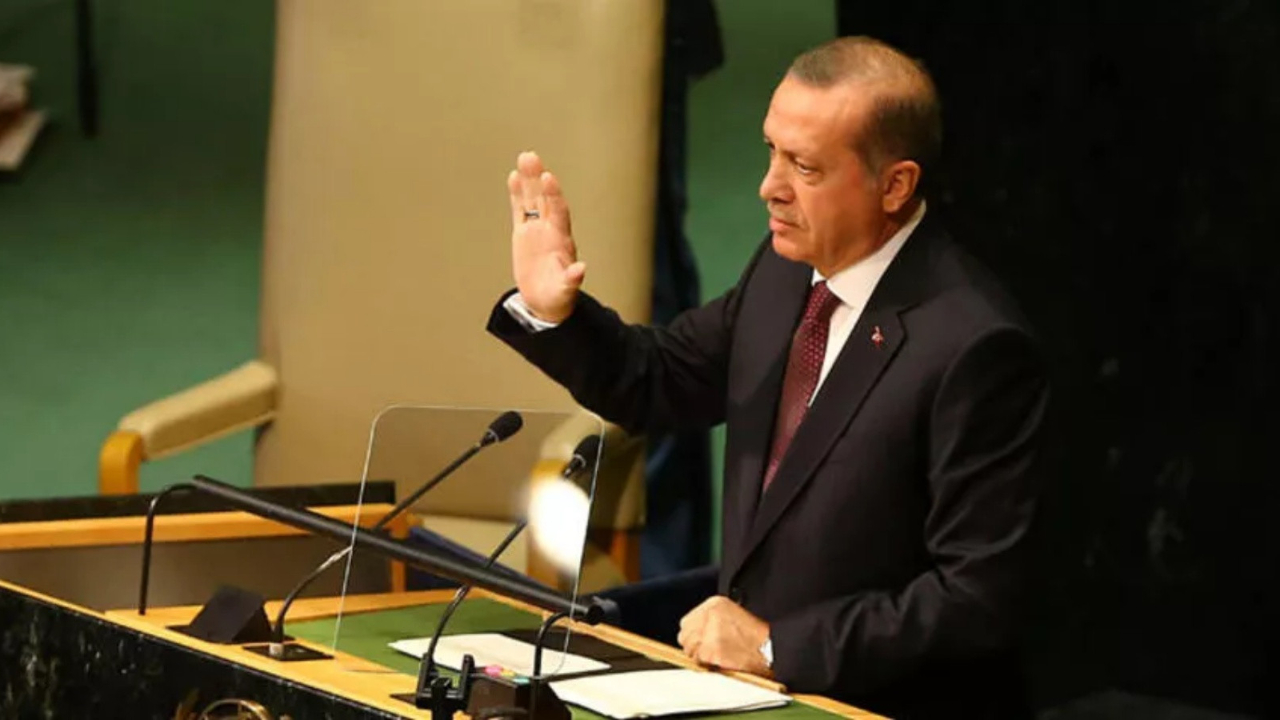 Cumhurbaşkanı Erdoğan'dan Batı medyasının skandal manşetlerine tepki : Millî iradeye parmak sallanmasına izin vermeyeceğiz