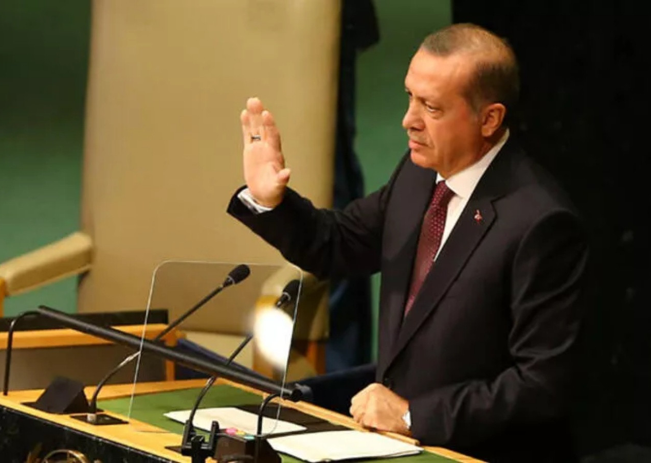 Cumhurbaşkanı Erdoğan'dan Batı medyasının skandal manşetlerine tepki : Millî iradeye parmak sallanmasına izin vermeyeceğiz