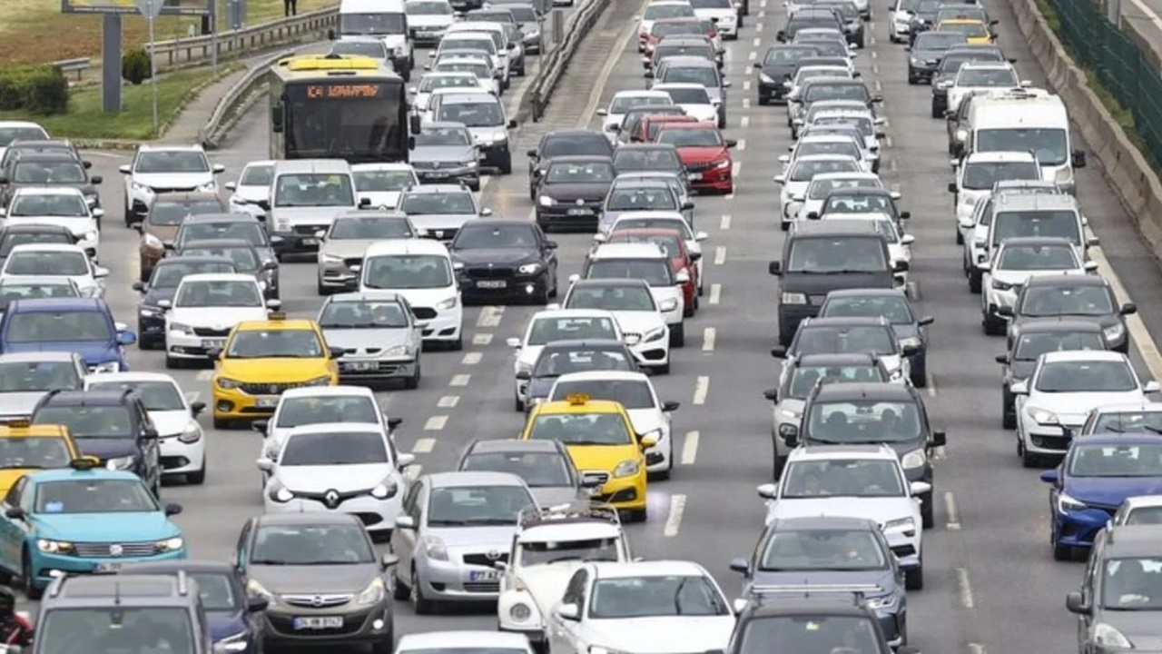Kemal Kılıçdaroğlu'nun İstanbul mitingi için bazı yollar trafiğe kapatıldı
