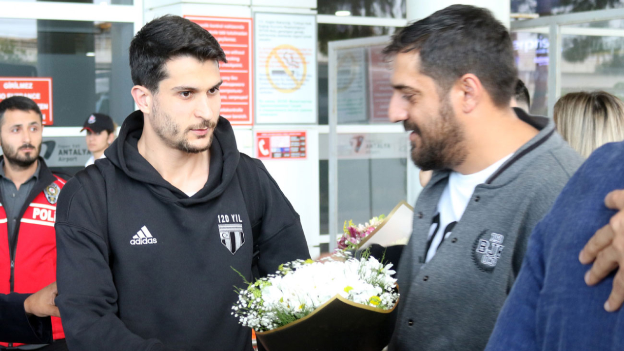 Beşiktaş'a coşkulu karşılama