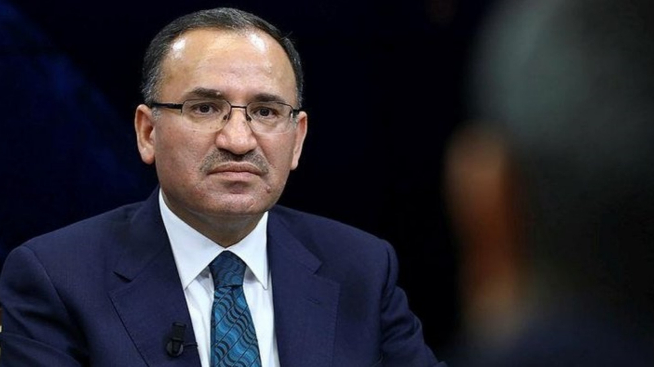 Erzurum'da miting gerginliği! Adalet Bakanı Bozdağ: Olayla ilgili gözaltılar var!