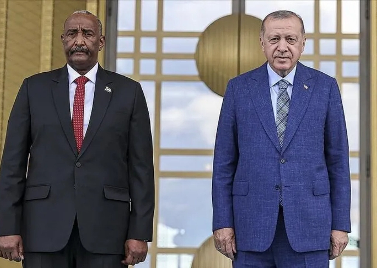 Cumhurbaşkanı Erdoğan El-Burhan ile görüştü! Gündem: Sudan'daki Türklerin tahliyesi!