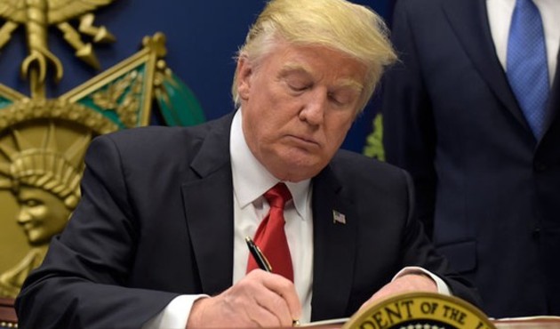 Trump Rusya'ya yaptırım yasasını onayladı!