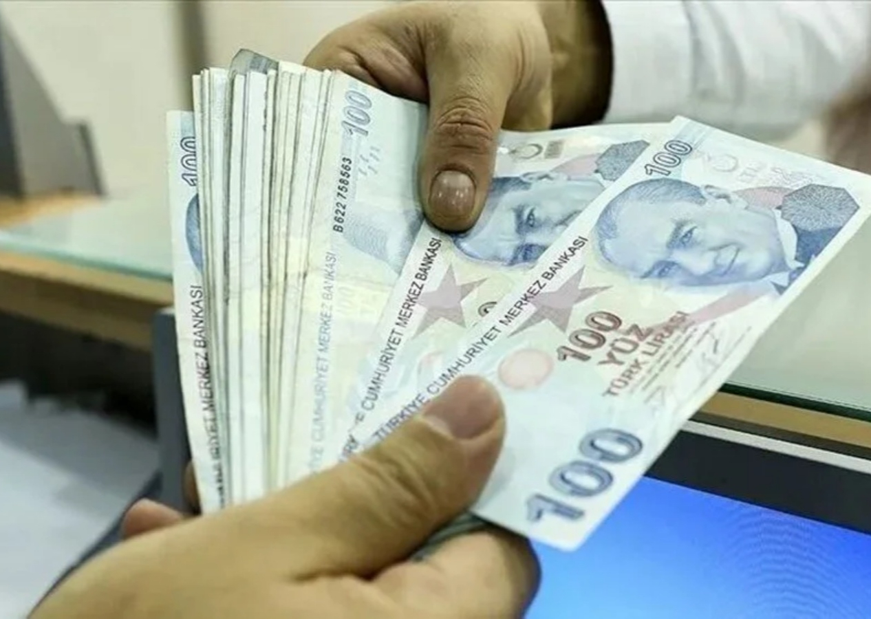 Cumhurbaşkanı Erdoğan duyurdu! En düşük kamu işcisi maaşı 15 bin TL oldu