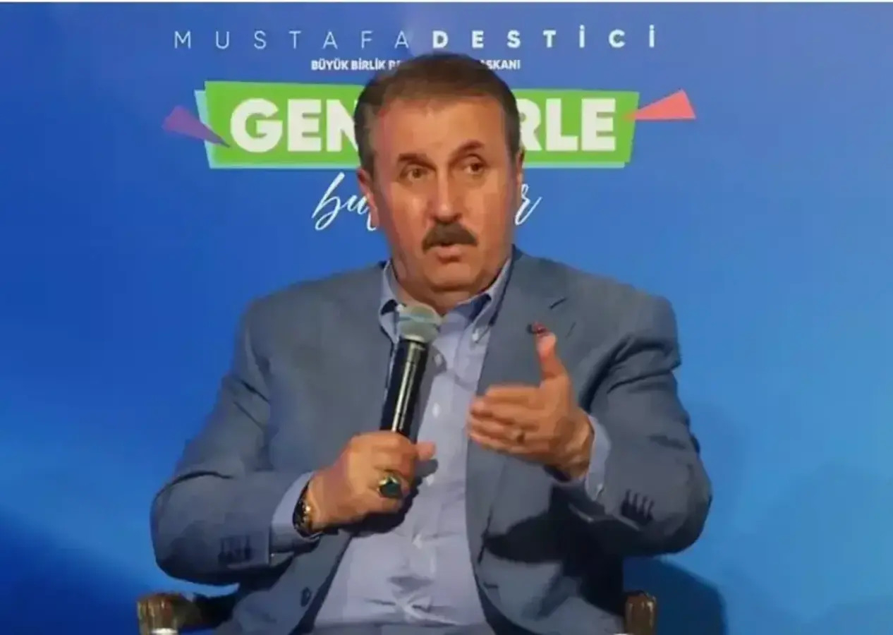 BBP Genel Başkanı Mustafa Destici'den gençlere güzel haber!