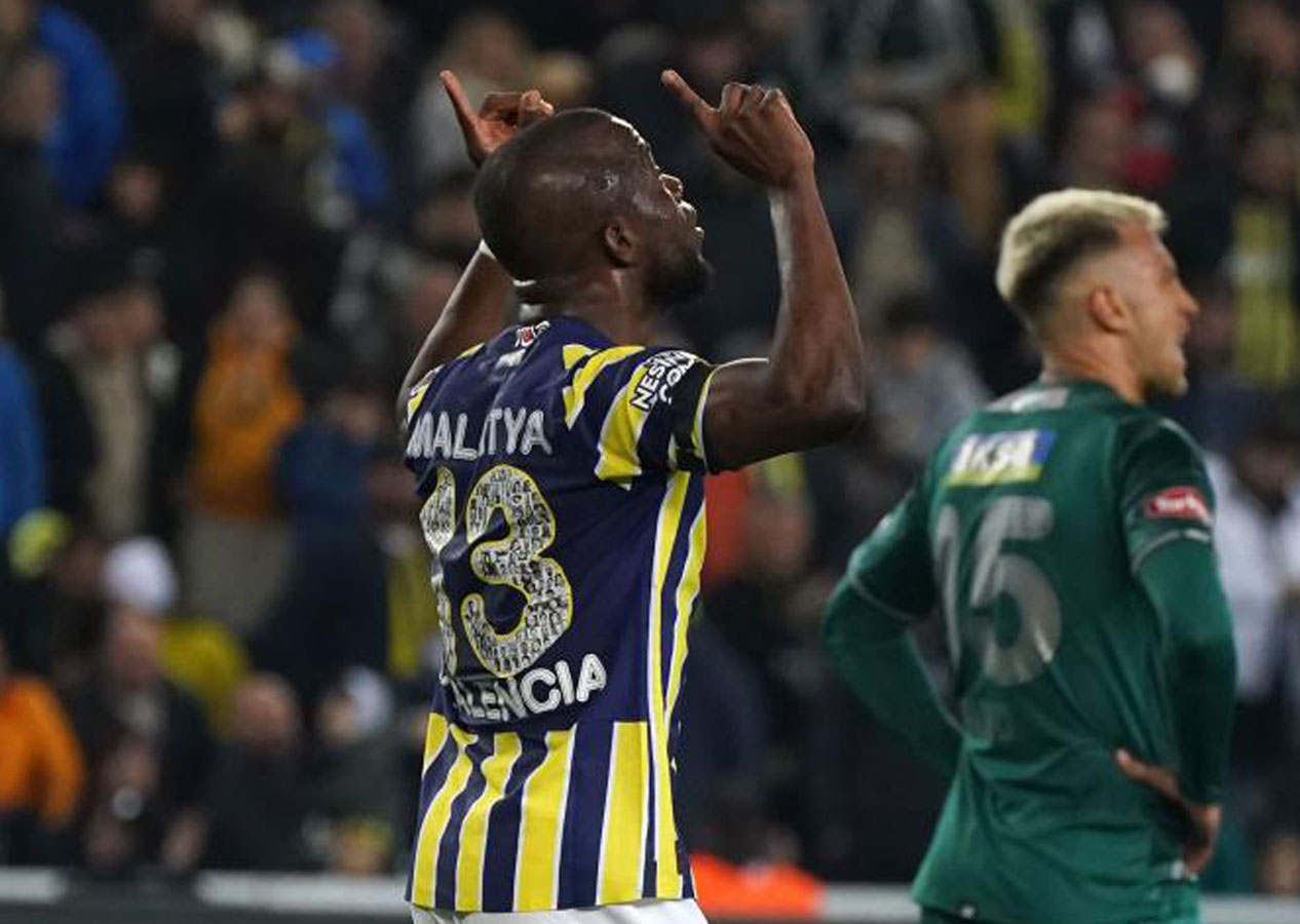 İşte Fenerbahçe'de Valencia'nın yerine gelecek forvet