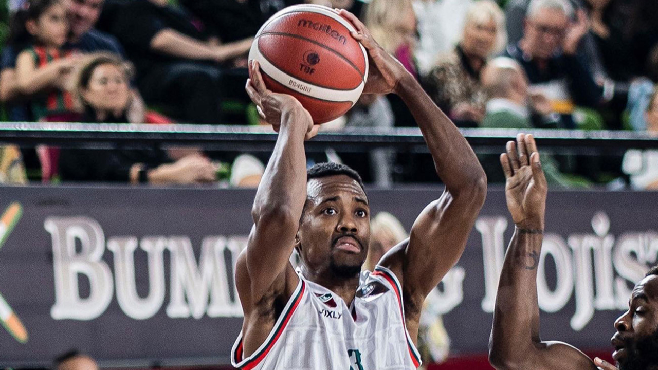 Erick McCollum, ligin sayı lideri