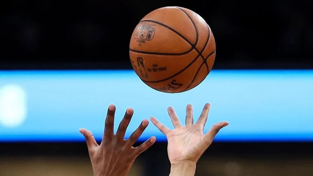 NBA'de Lakers ile Heat, konferanslarında finale kaldı