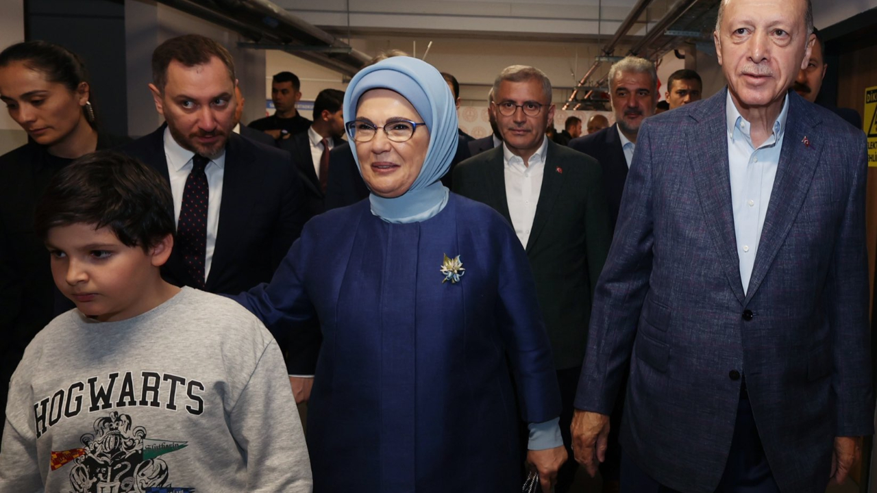 Emine Erdoğan'dan seçim paylaşımı