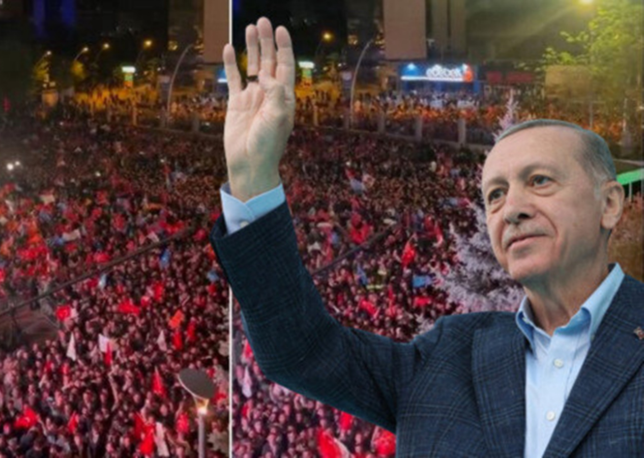 Cumhurbaşkanı Erdoğan'dan balkon konuşması! 'İlk turda bitireceğimize inanıyoruz'