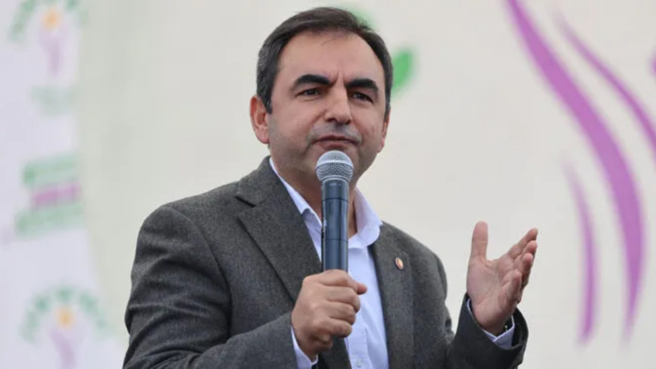 Seçim sonrası dikkat çeken istifa! Emek Partisi Genel Başkanı Ercüment Akdeniz zehir zemberek sözlerle istifa etti..