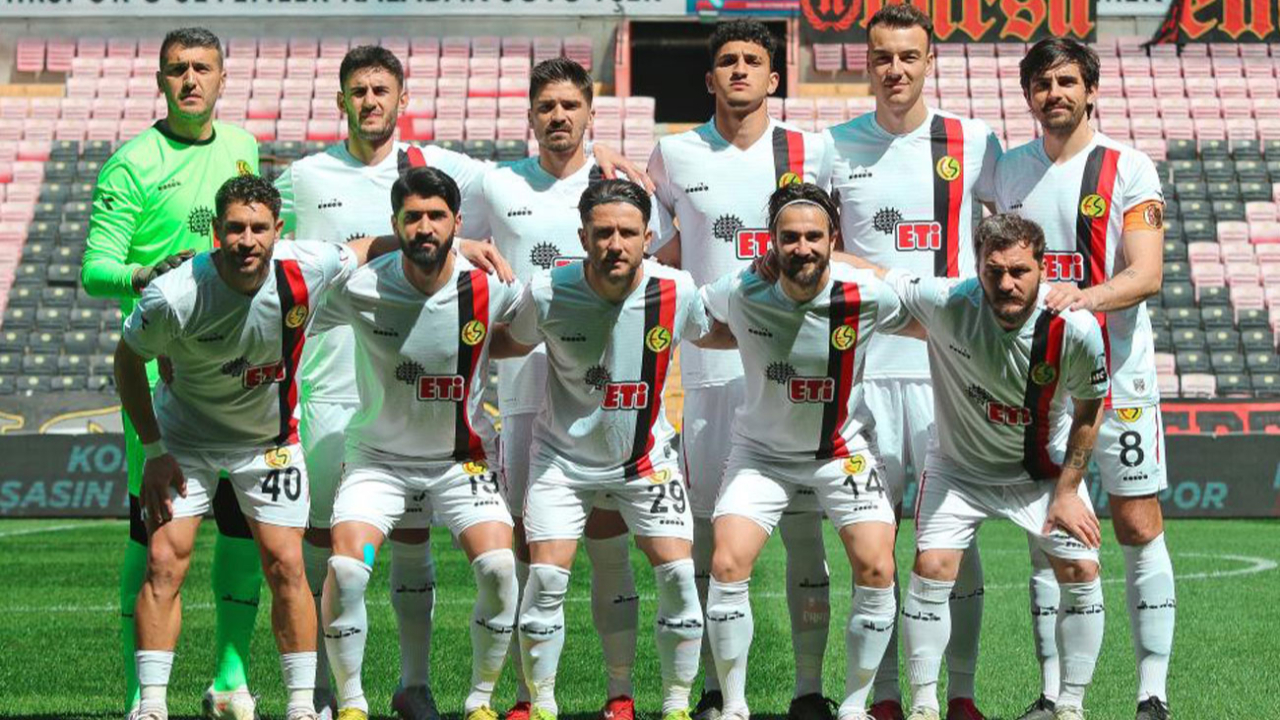 Türk futbolunun köklü kulüplerinden Eskişehirspor, amatör lige düştü