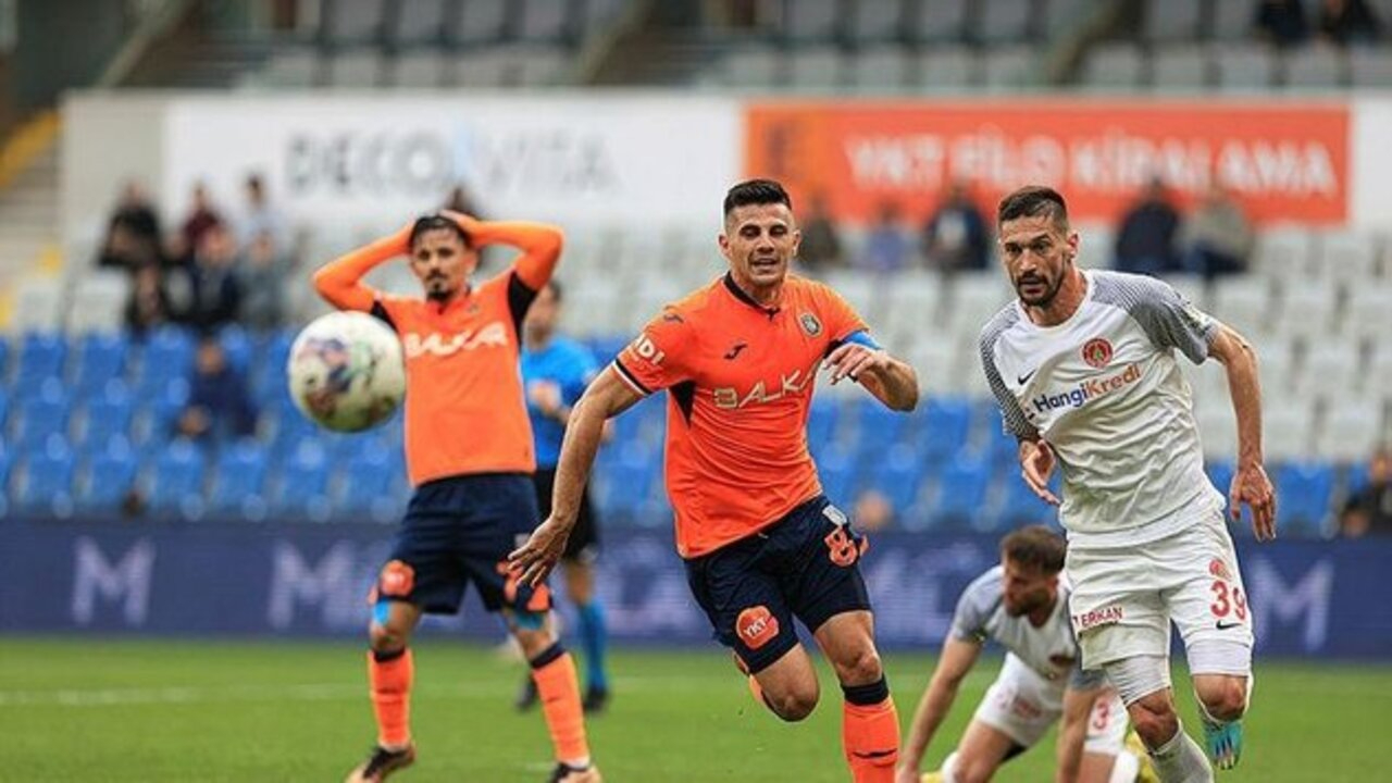 Başakşehir 1 - 1 Ümraniyespor | Maçın özeti...