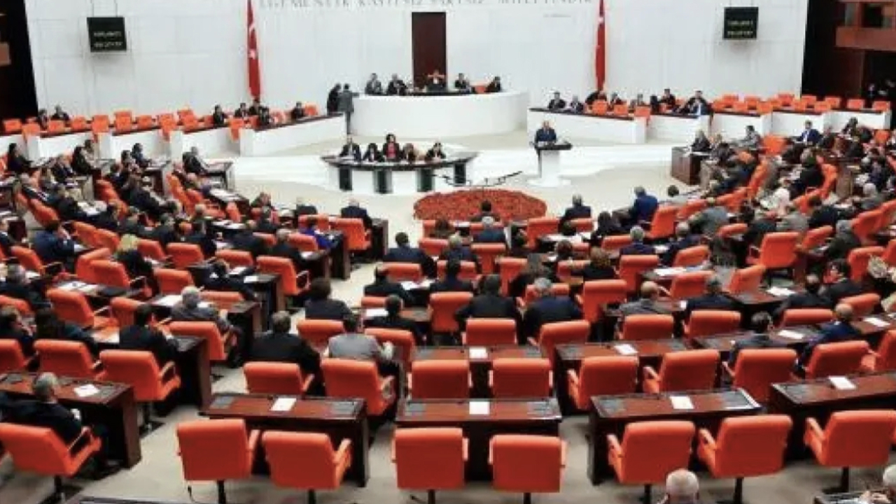 HÜDA PAR'ın yemin töreni itirazı iddialarına yalanlama!