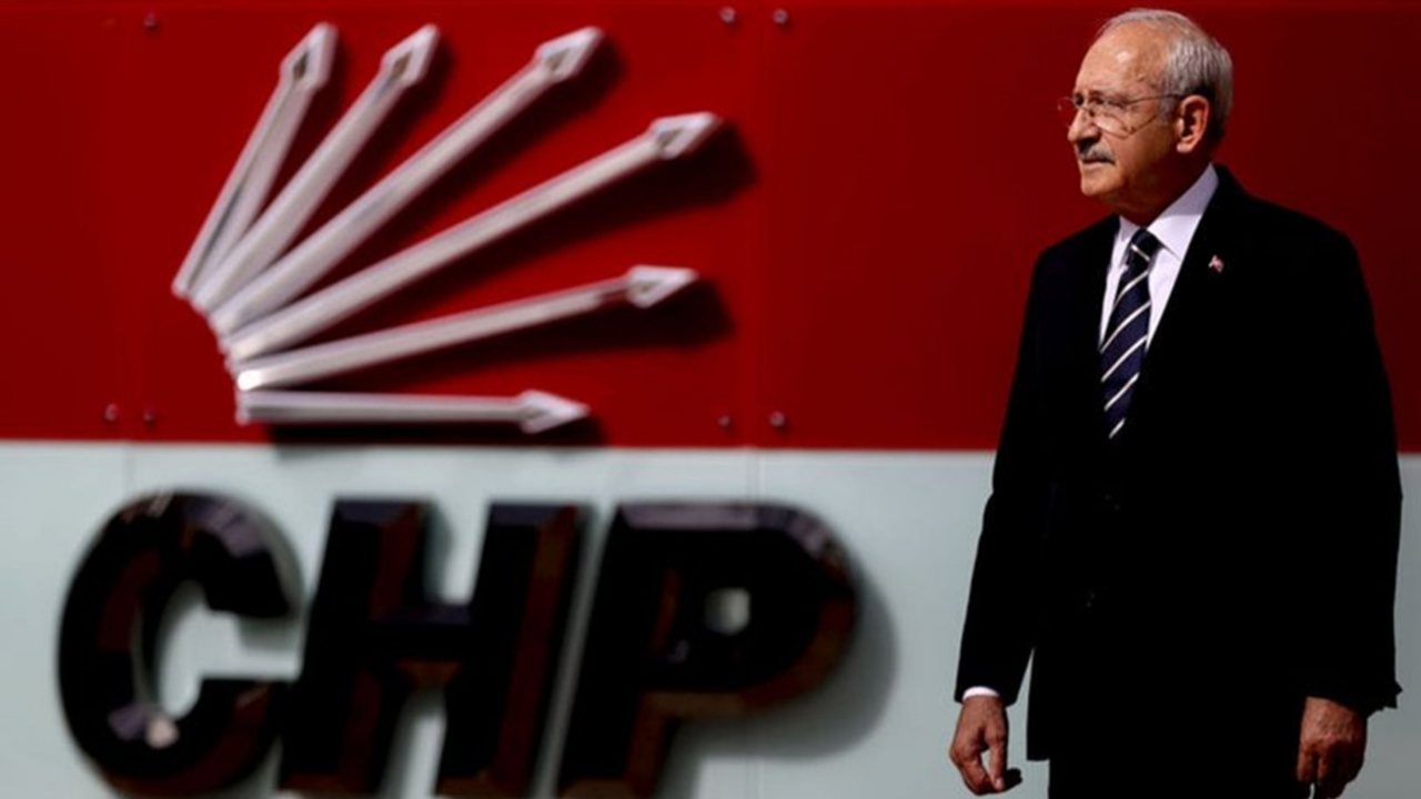 Sosyal medyada CHP'ye milliyetçilik kursu önerisi