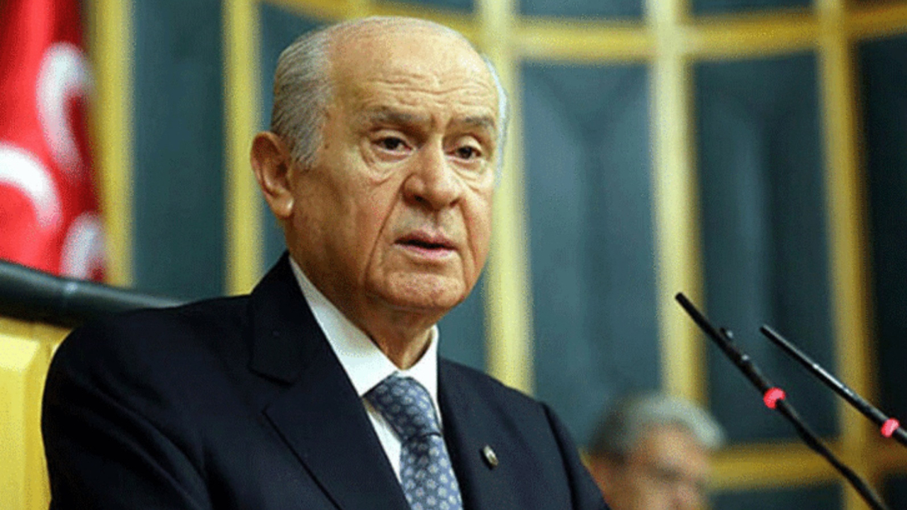 Bahçeli'den 'İstanbul'un fethi' paylaşımı