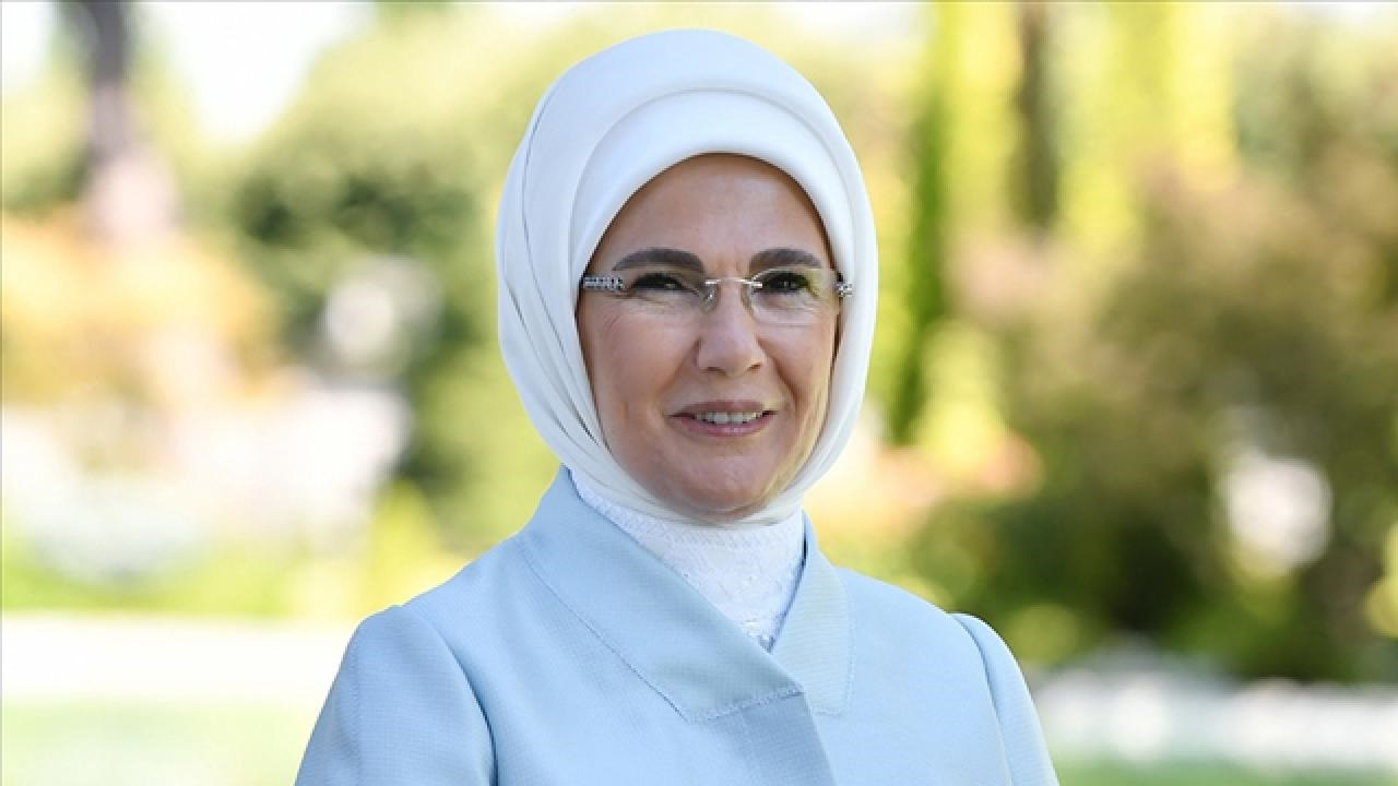 Emine Erdoğan'dan UNESCO'nun 'İslamofobi' kararı hakkında açıklama!