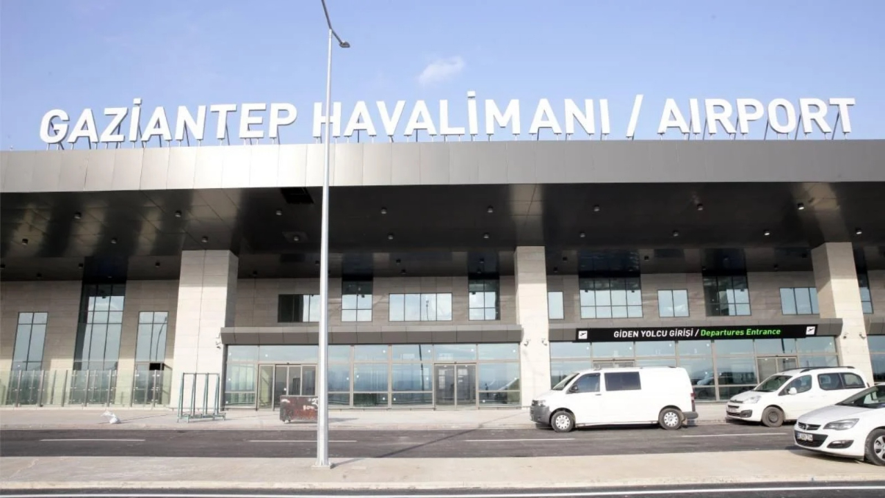 Gaziantep'te UFO paniği: Uçuşlar yapılamıyor