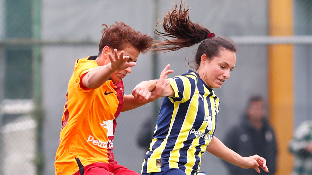 Kadınlar Futbol Süper Ligi'nde ilk finalist Fenerbahçe