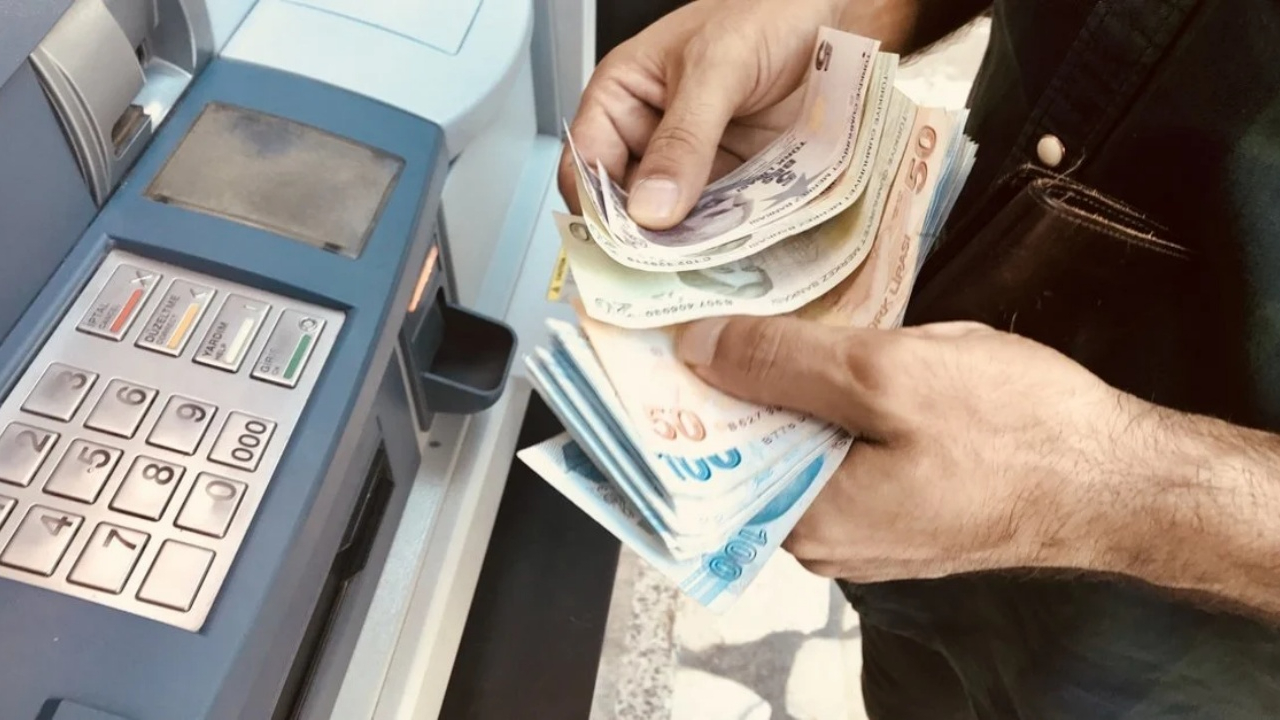 Merkez'den yeni düzenleme! Bankalar nakit avans çekimini durdurdu