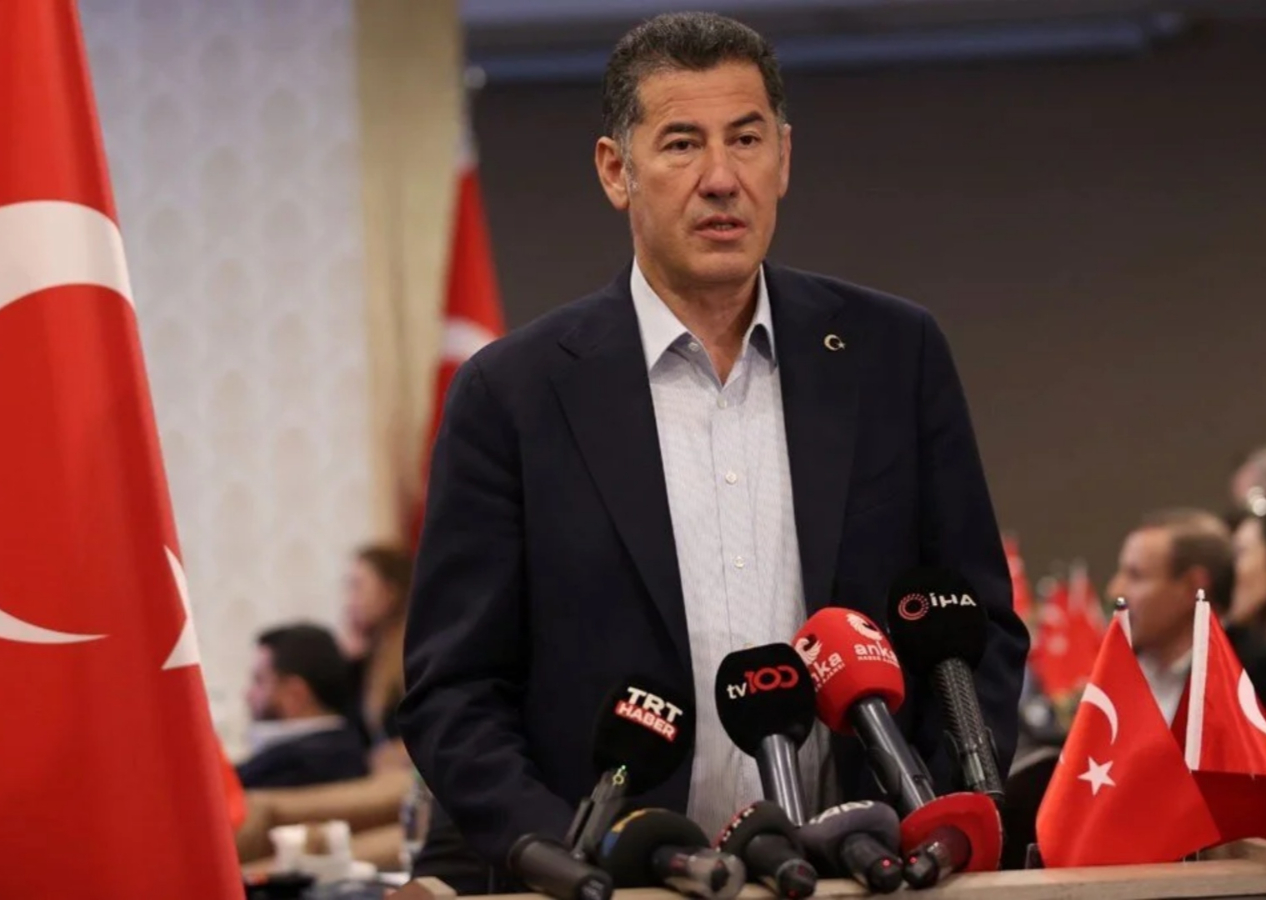 BİZDE BÖYLE OLUR DEMOKRASİ DEDİĞİN…