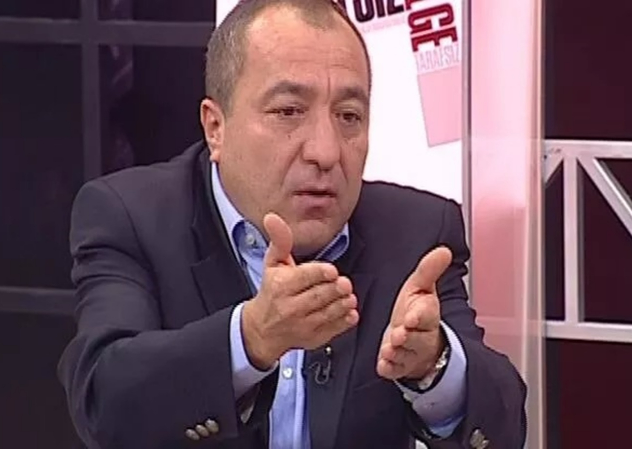 Halk TV yazarı Mehmet Tezkan, "Özellikle Davutoğlu'' diyerek 4 lidere çağrı yaptı: Çekilin