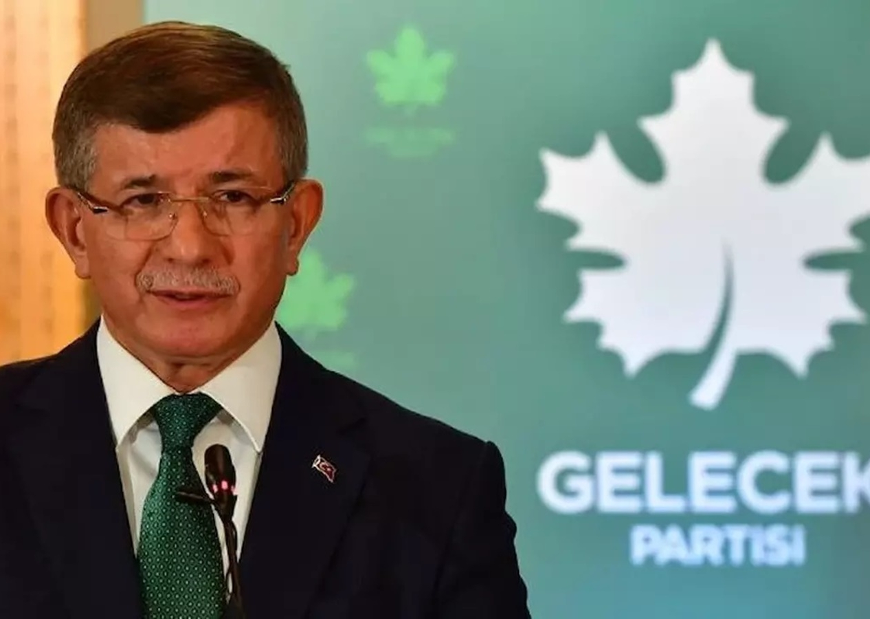 Gelecek Partisi'nde deprem! 11 kurucu üye istifa etti
