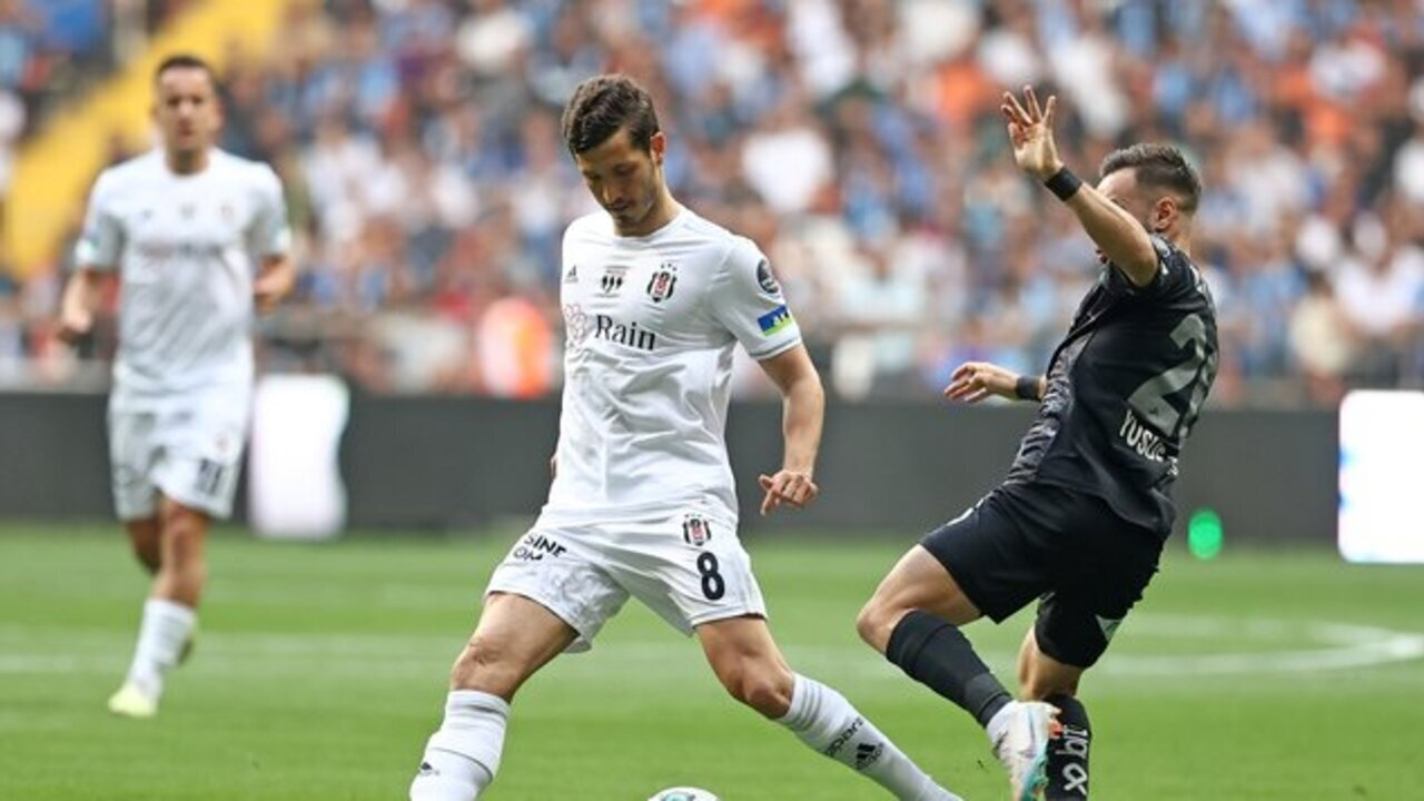 Beşiktaş'ta Salih Uçan Adana Demirspor galibiyeti sonrası konuştu: İkincilik için mücadele ediyoruz...