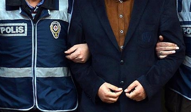FETÖ'ye bir darbe daha! Her yerde aranıyordu, İzmir'de yakalandı...