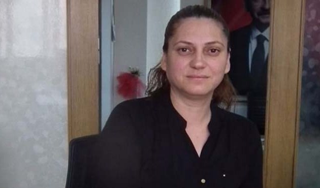 Adana'da CHP Kadın Kolları yöneticisi Aliye Şenoğlu tutuklandı...