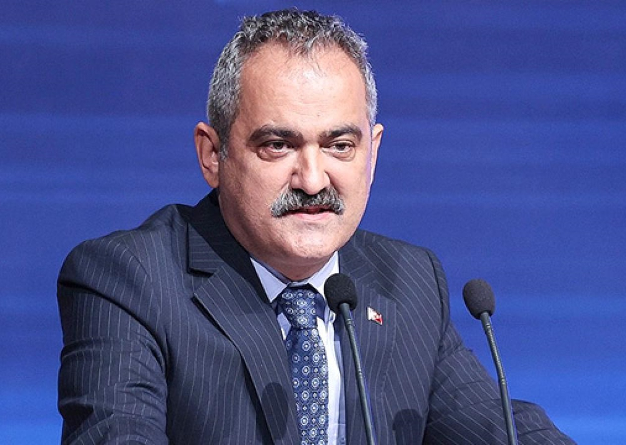 Bakan Özer'den rehber öğretmen adaylarına müjde! 'Her okulda zorunlu olacak'
