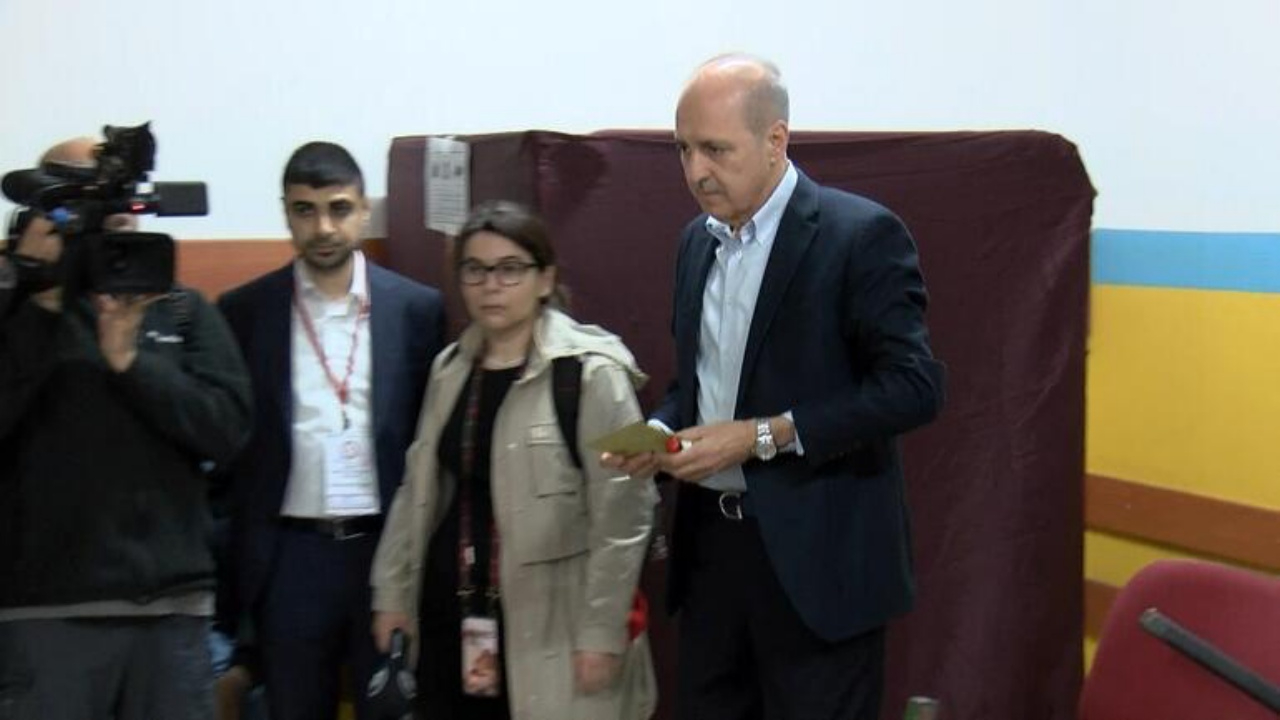 Numan Kurtulmuş Fatih'te oyunu kullandı