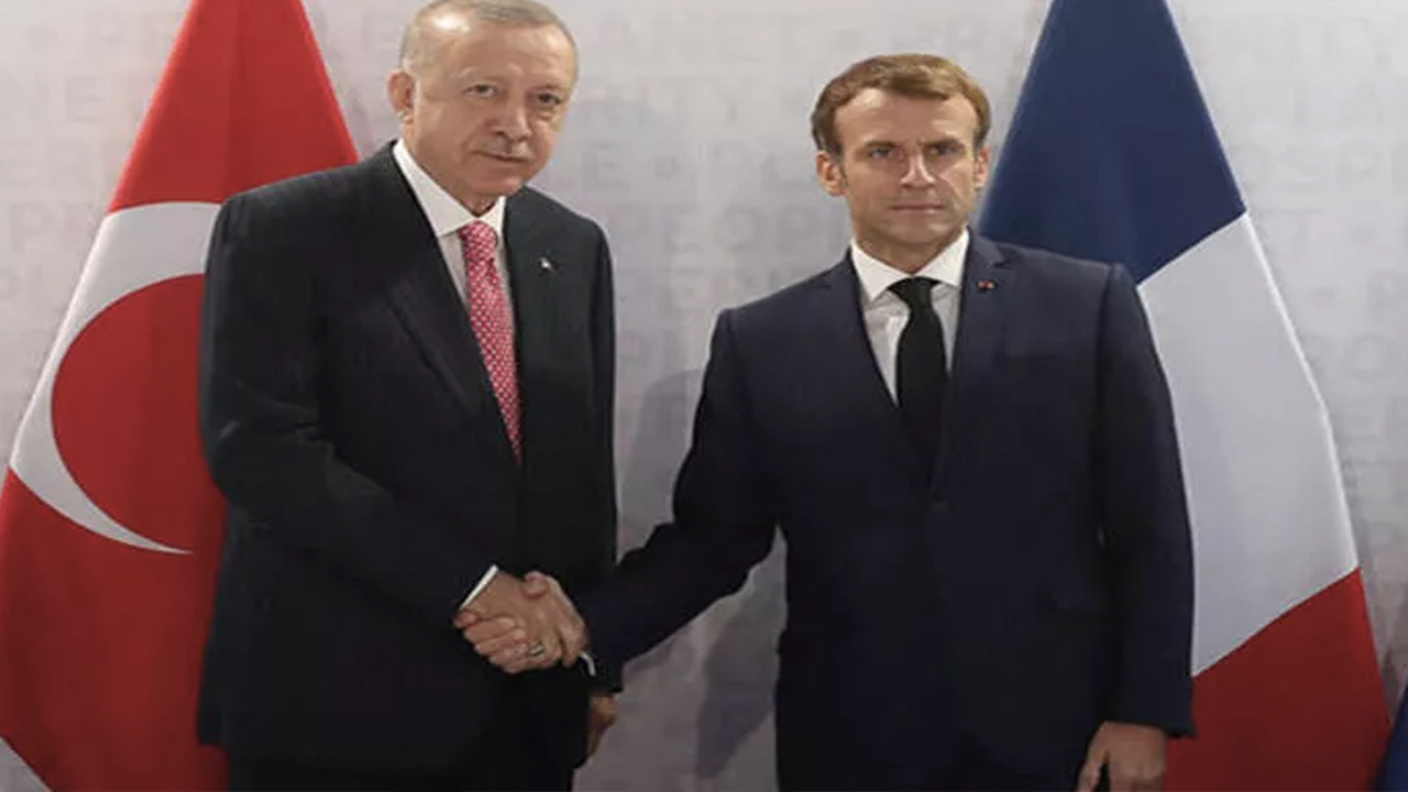 Macron'dan Türkçe tebrik mesajı