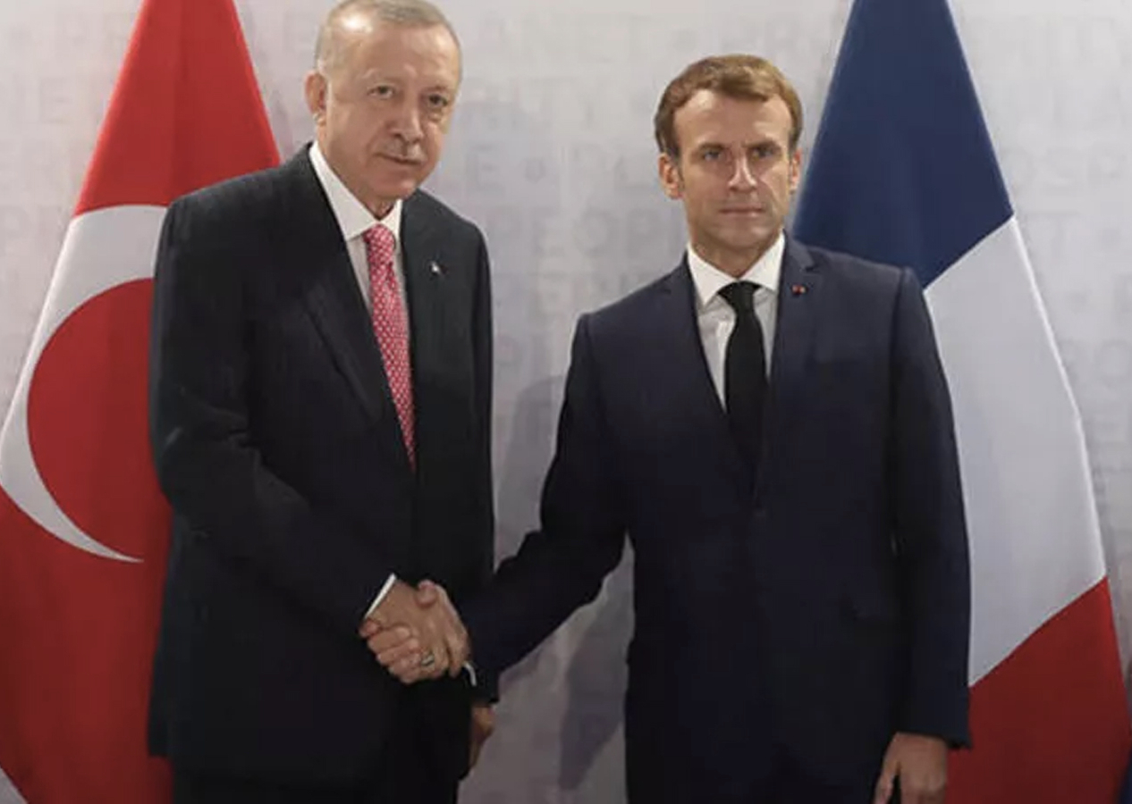 Macron'dan Türkçe tebrik mesajı