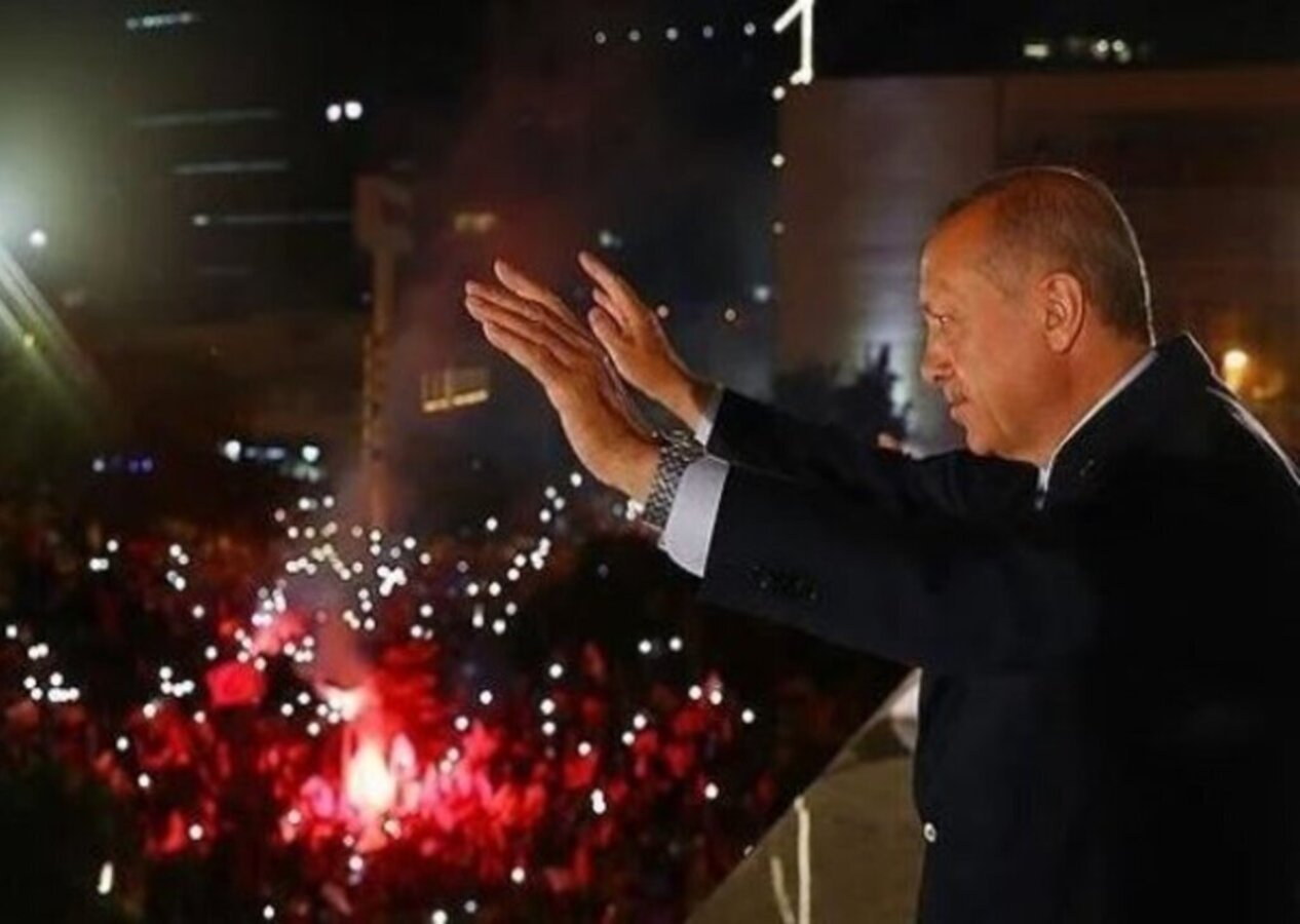 Cumhurbaşkanı Recep Tayyip Erdoğan balkon konuşmasında mesajı verdi!