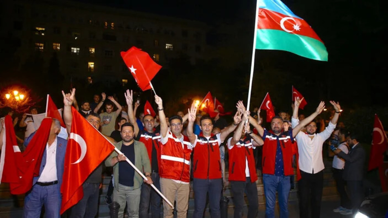 Bakü'de Recep Tayyip Erdoğan'ın zaferini böyle kutladılar!