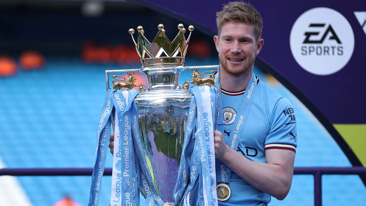 Manchester City, Süper Lig'i ikiye katladı