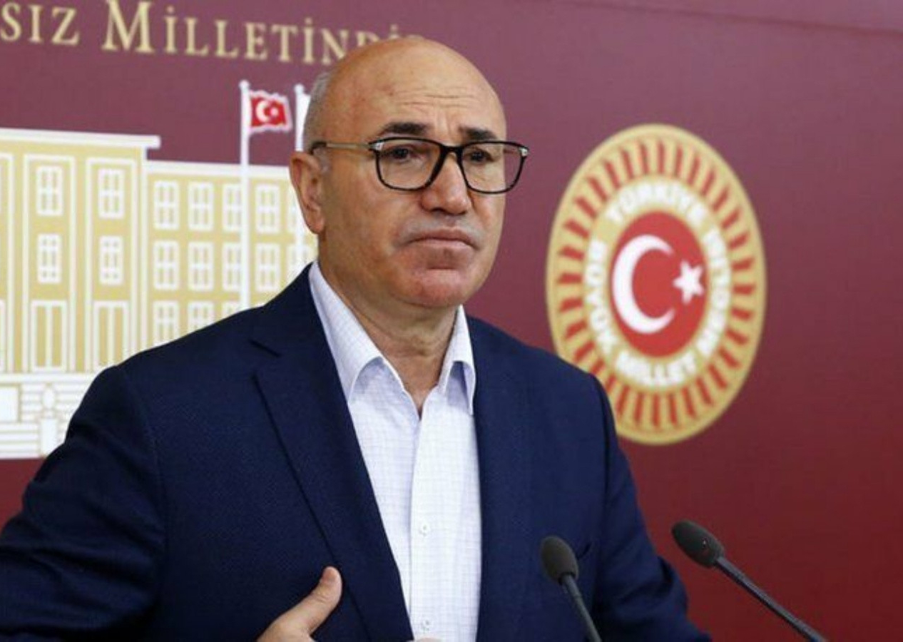 CHP'li Mahmut Tanal'dan takipçisine 'pes' dedirten cevap! "Oy verdiğiniz AKP yapsın"