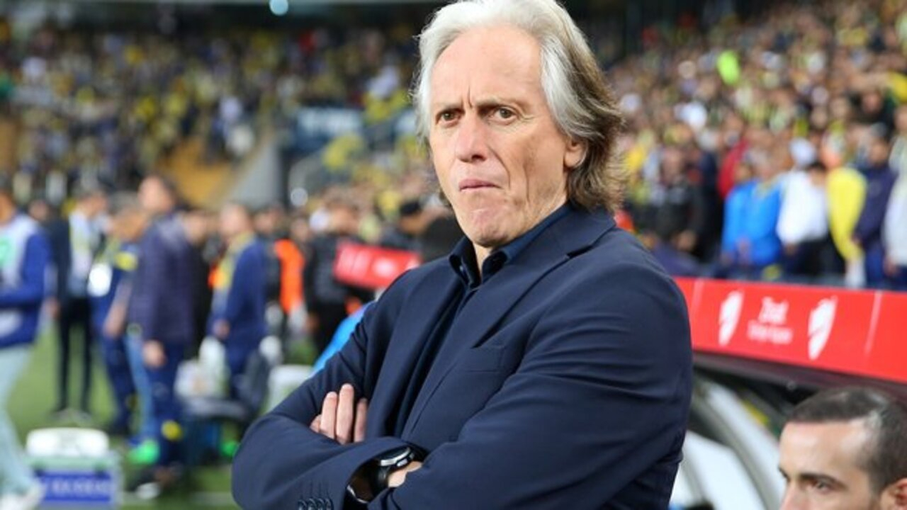 Fenerbahçe Teknik Direktörü Jorge Jesus Antalyaspor maçı öncesi konuştu: Sadece bize bağlı değil, rakibe de bağlıyız...