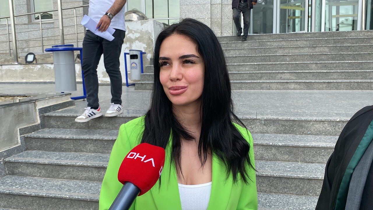 Şarkıcı Ece Ronay boşandı: Artık resmi olarak şendulum