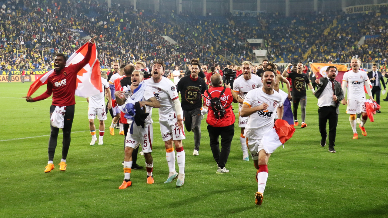 Şaşırtan istatistik: Galatasaray'da tam 20 isim ilk kez şampiyonluk yaşadı!