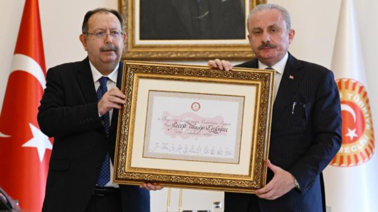 Cumhurbaşkanı Erdoğan'ın mazbatası teslim edildi