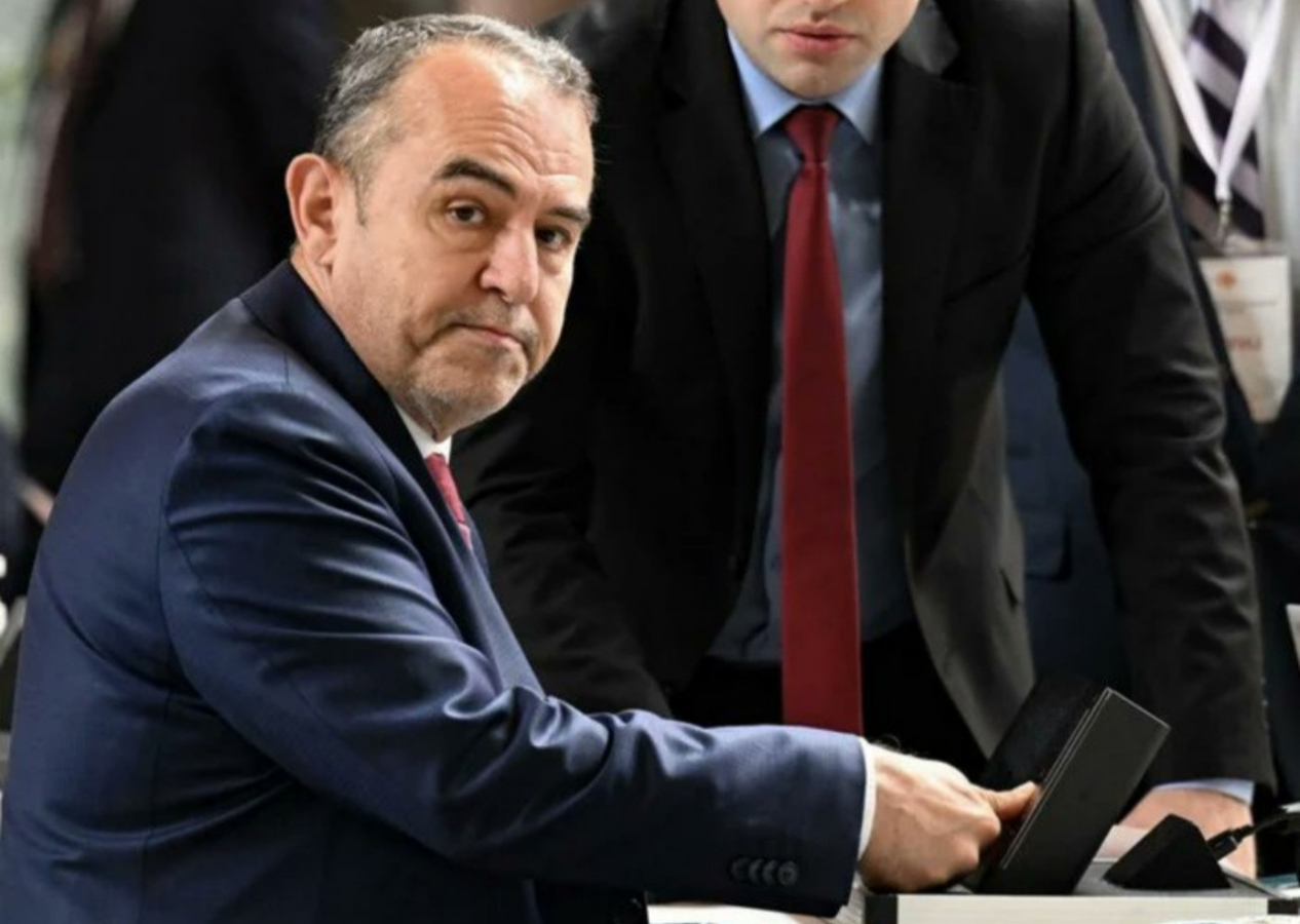 CHP'lilerin oylarıyla meclise giren Sadullah Ergin, milletvekili kaydını yaptırdı!