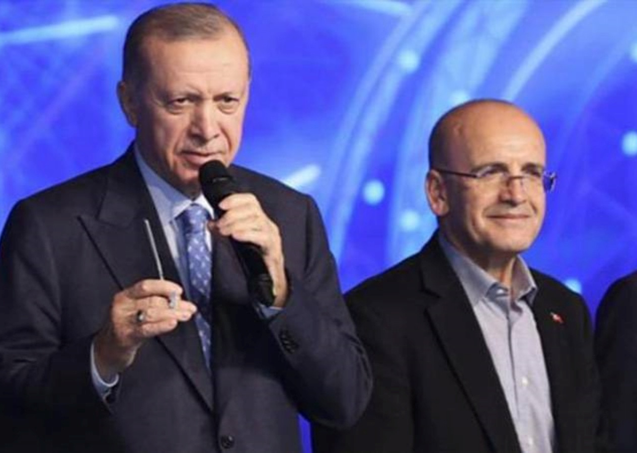 Erdoğan-Mehmet Şimşek görüşmesinin detayları ortaya çıktı! Selvi net konuştu: Ekonomi yönetimi Şimşek'te!