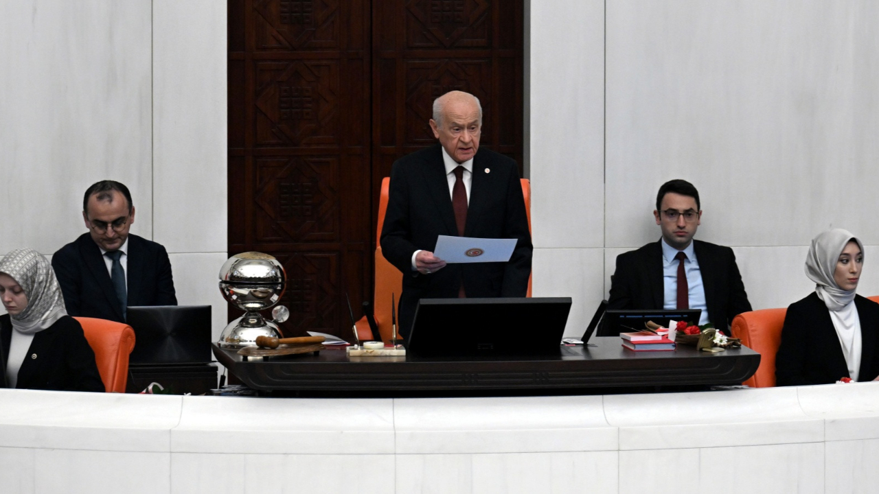TBMM'de 28. dönem başladı: Milletvekilleri tek tek yemin etti