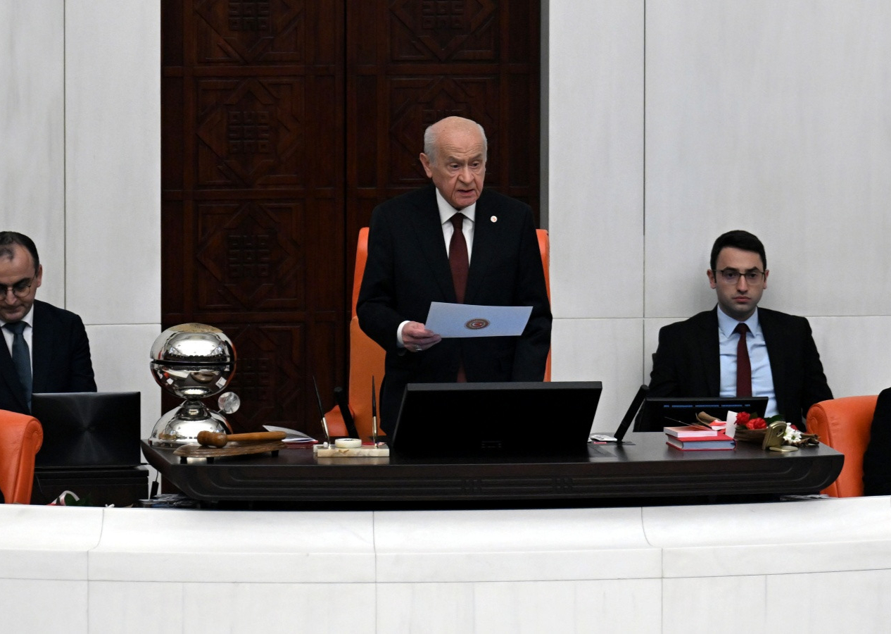 TBMM'de 28. dönem başladı: Milletvekilleri tek tek yemin etti