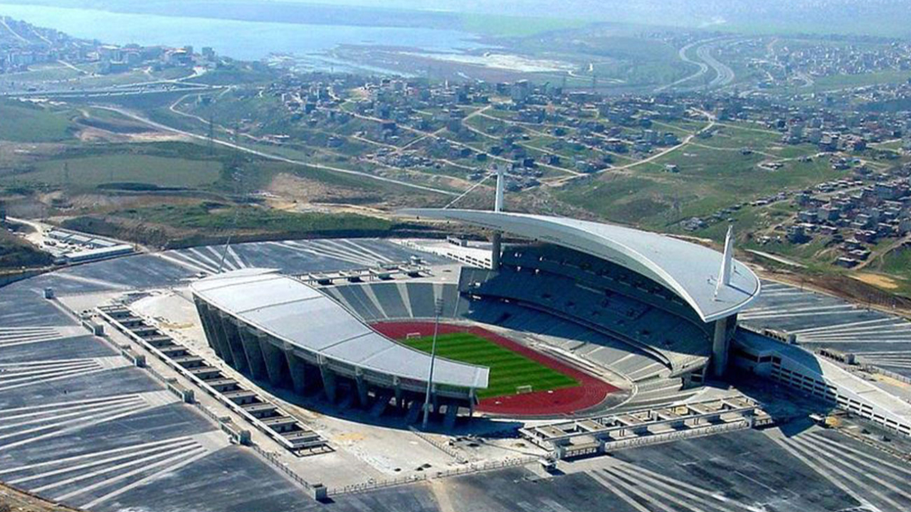 Olimpiyat Stadı'nda Şampiyonlar Ligi finali hazırlıkları
