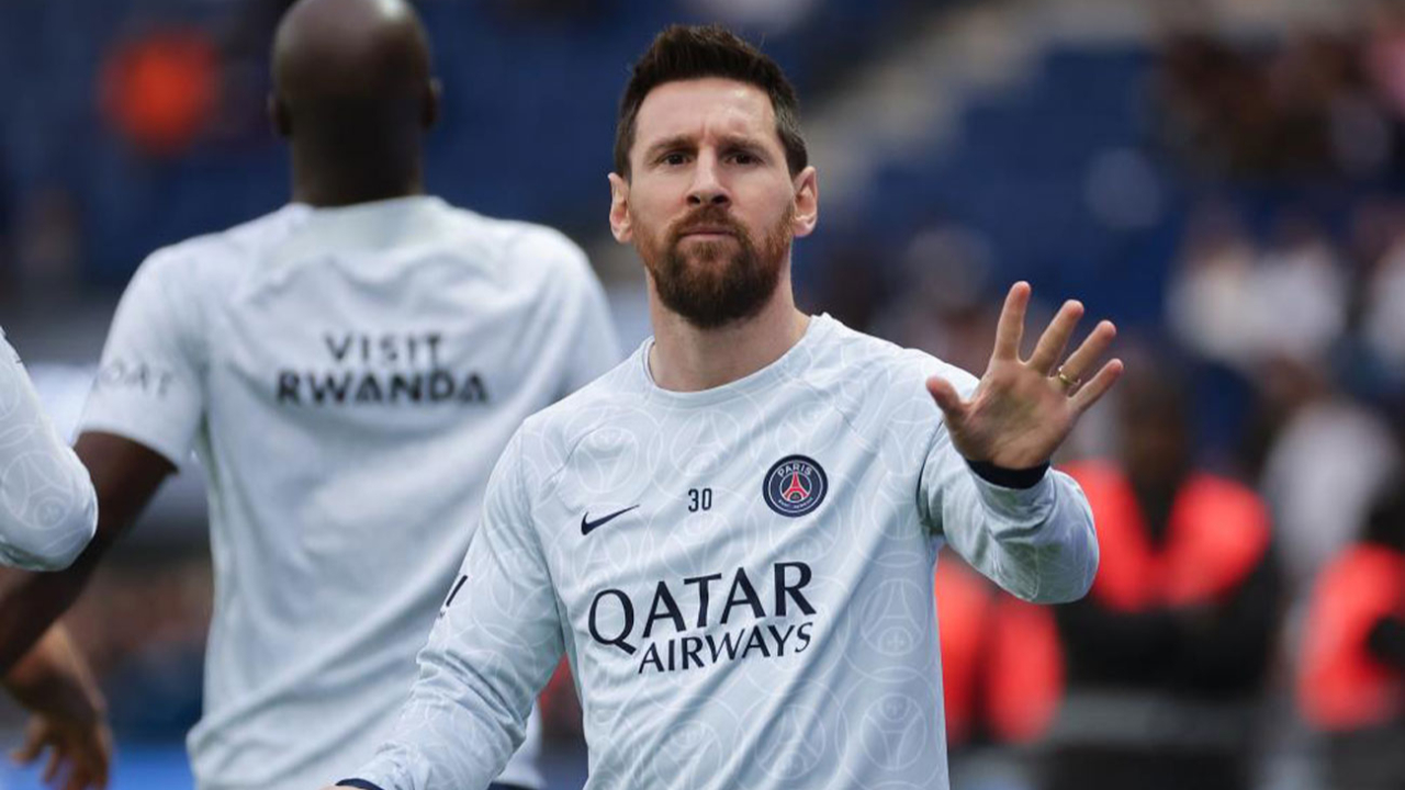 PSG, Lionel Messi'ye veda etti