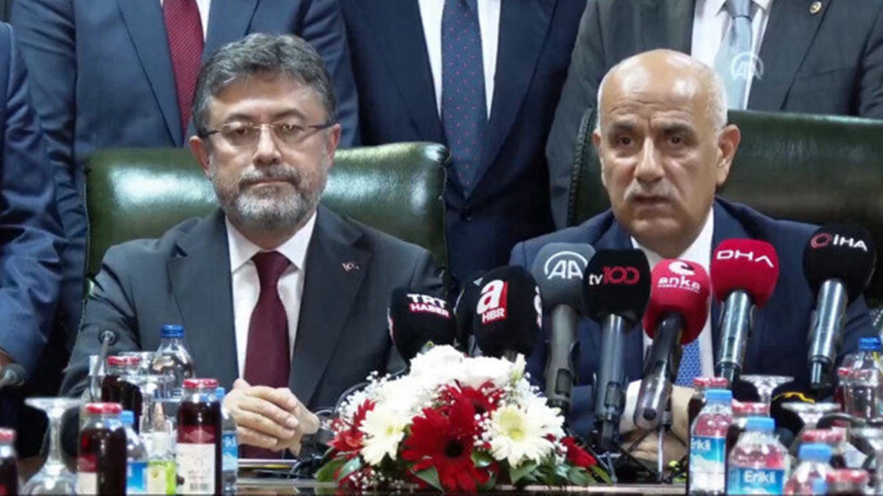 Tarım Bakanlığı'nda devir teslim! İbrahim Yumaklı, Vahit Kirişci'den görevi devraldı
