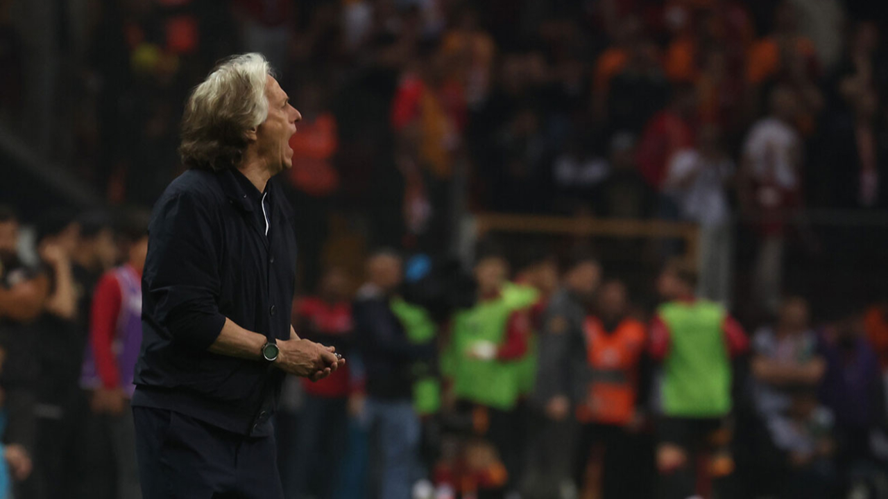 Jorge Jesus'tan Fenerbahçe taraftarını kızdıracak hareket
